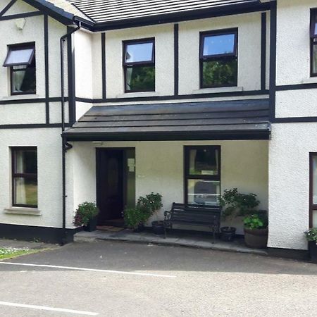 J And J Guest House Ballycastle Buitenkant foto